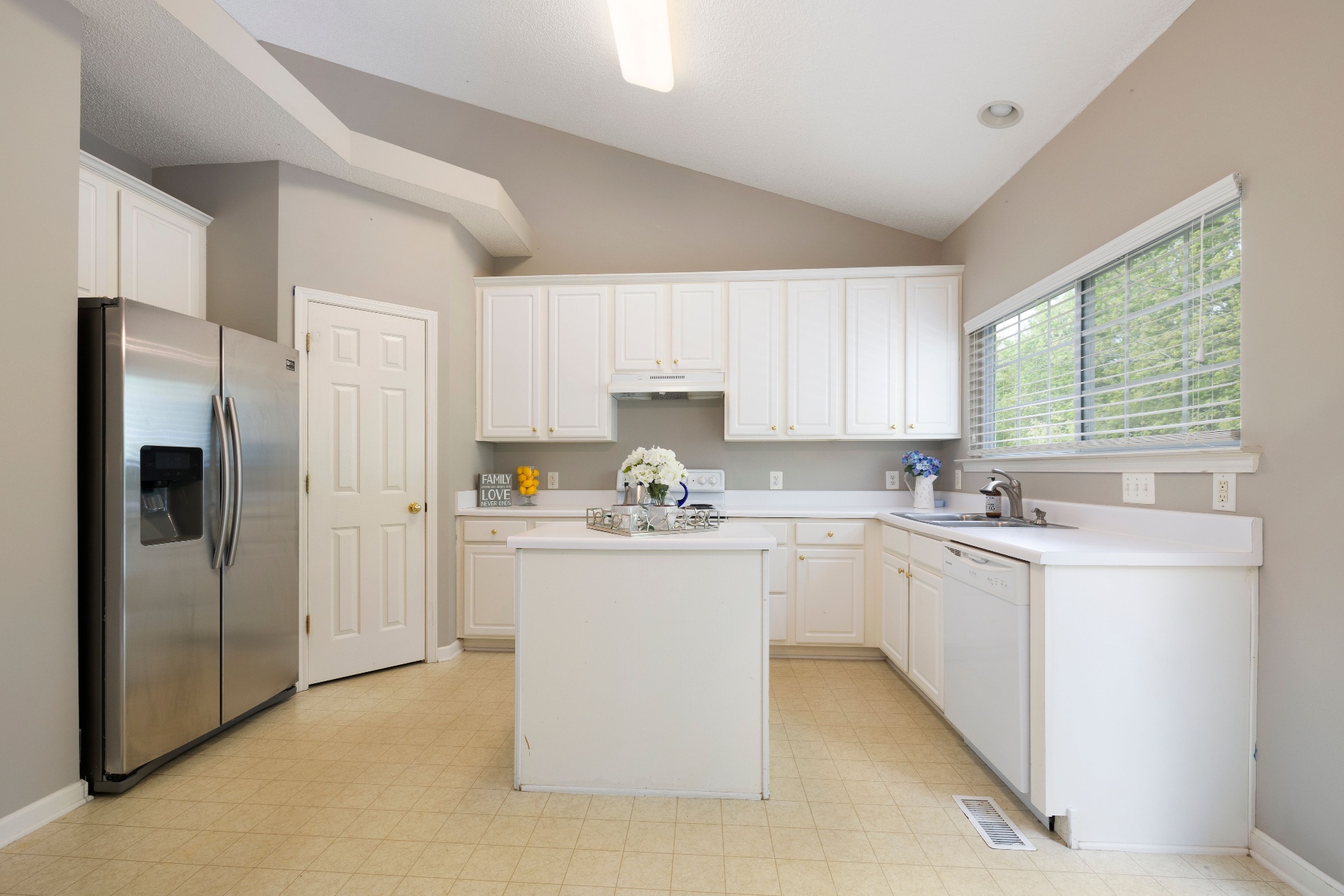 Cabinet Refinishing